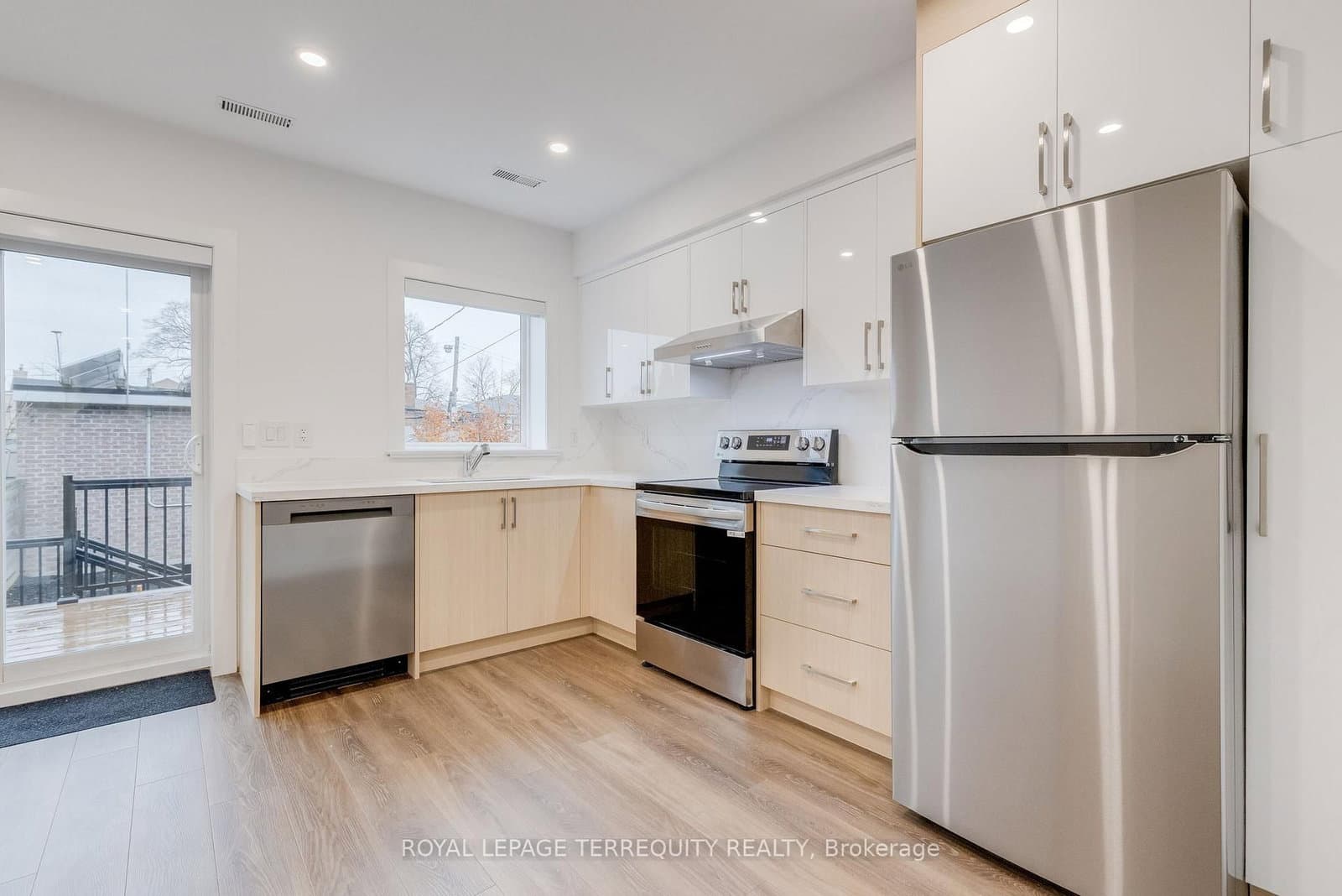 94 Earlscourt Avenue, Unit 2 thumbnail 5