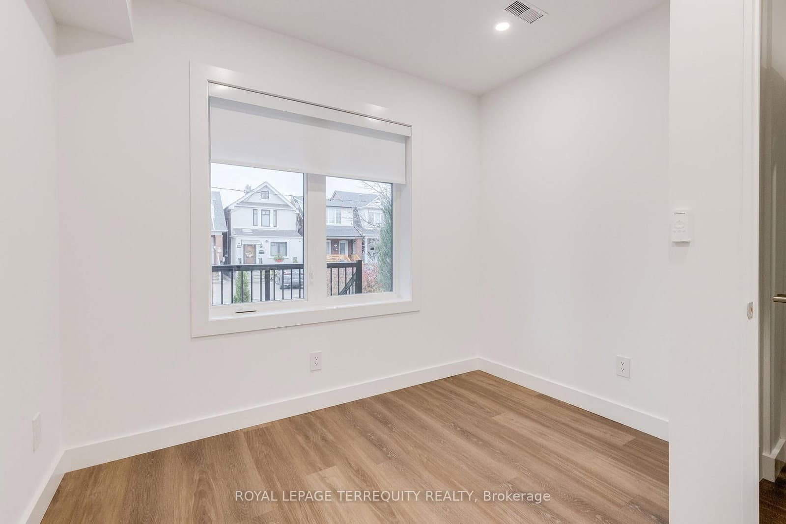94 Earlscourt Avenue, Unit 2 thumbnail 8