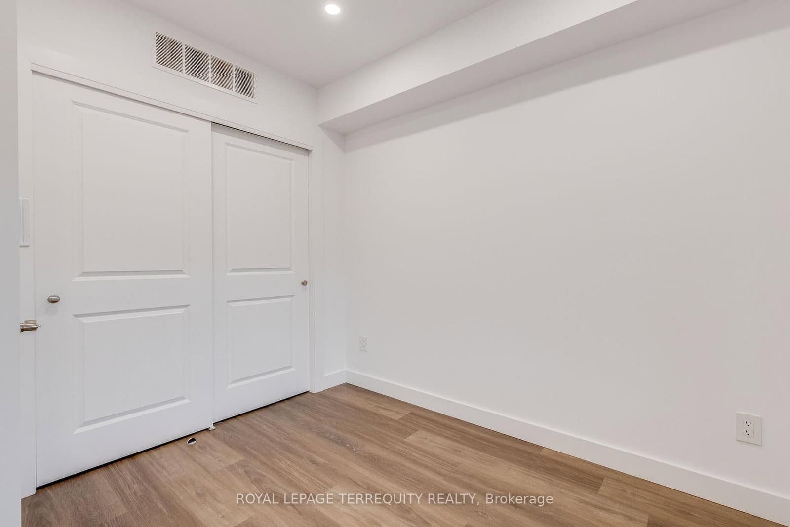 94 Earlscourt Avenue, Unit 2 thumbnail 9