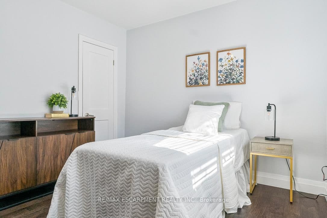 469 Claridge Road, Unit 5 thumbnail 20