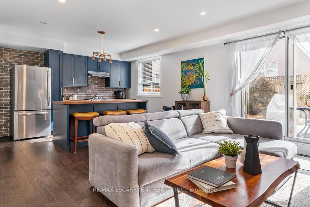 469 Claridge Road, Unit 5 thumbnail 3