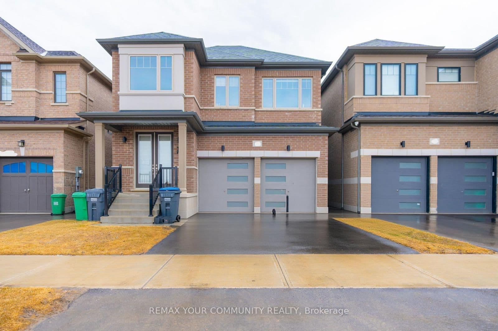 43 Tweedhill Avenue, Unit Basement - Image 1