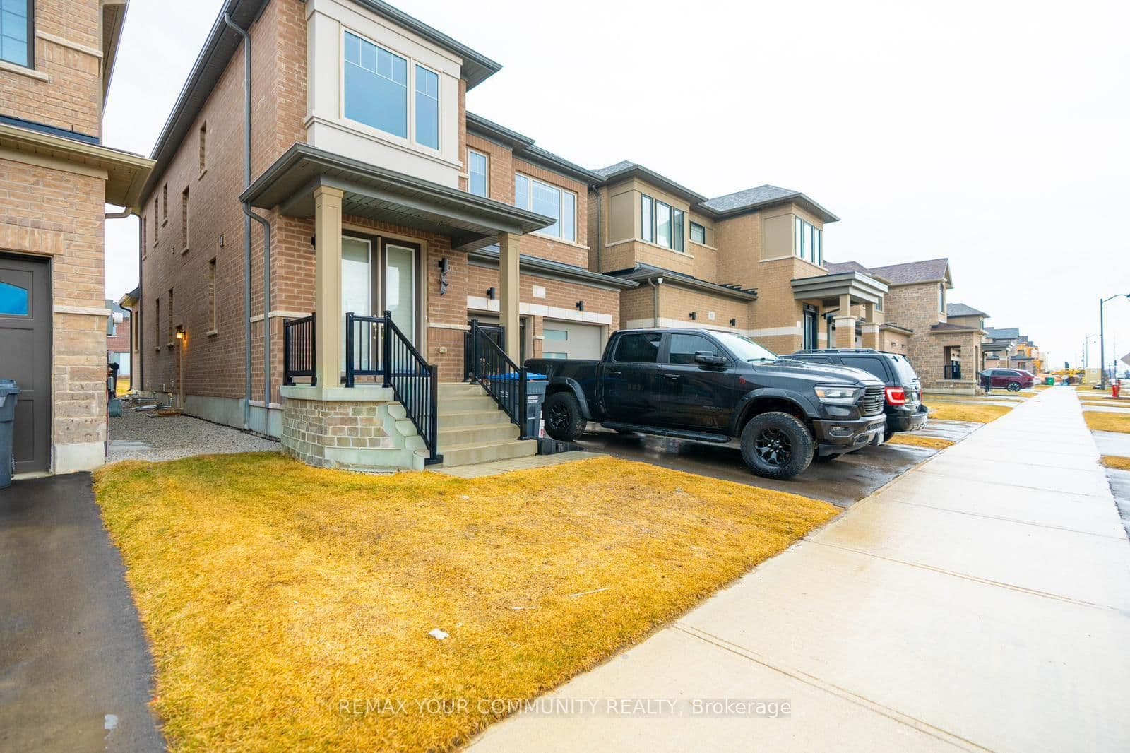 43 Tweedhill Avenue, Unit Basement thumbnail 11