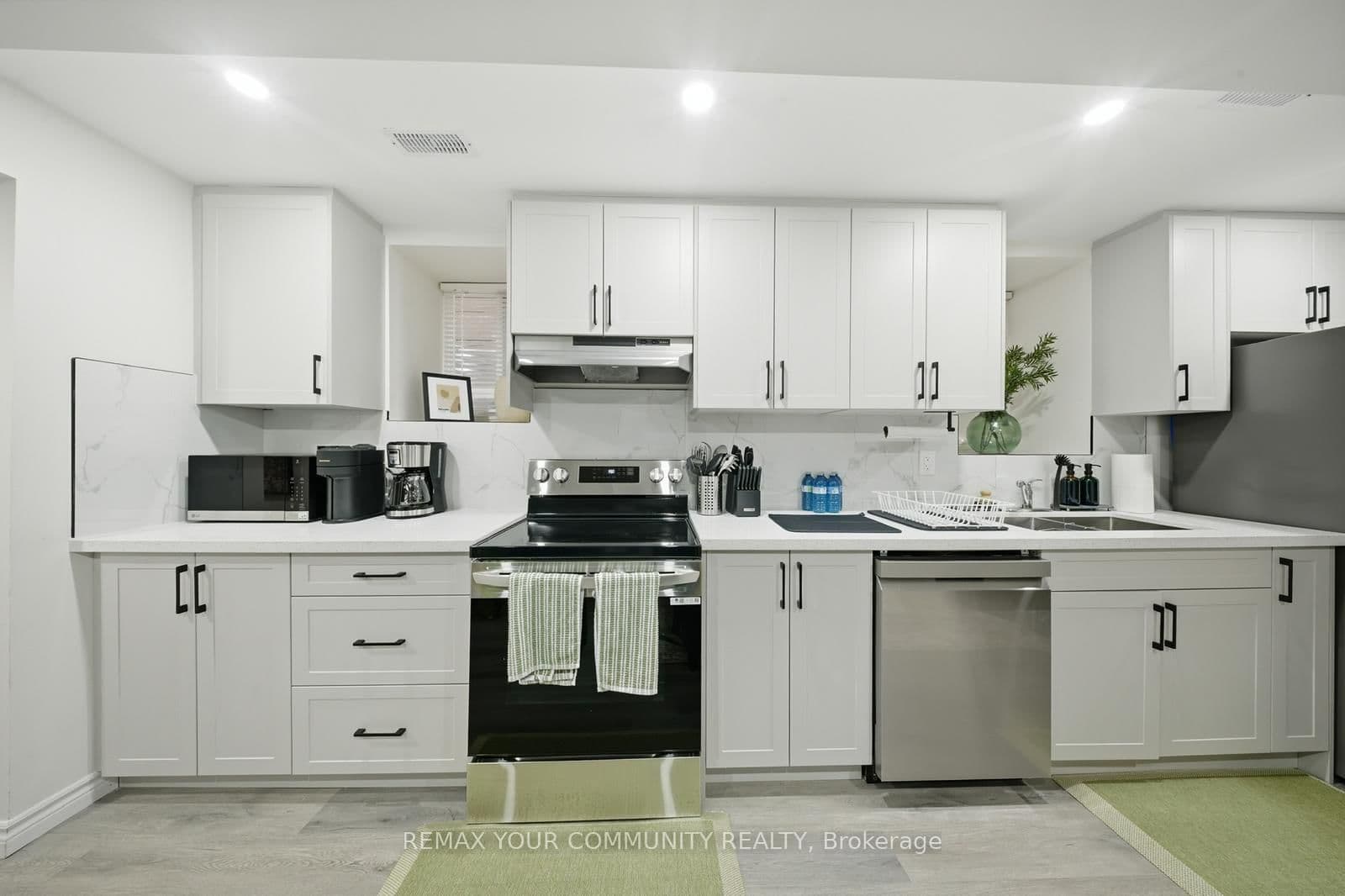 43 Tweedhill Avenue, Unit Basement thumbnail 4