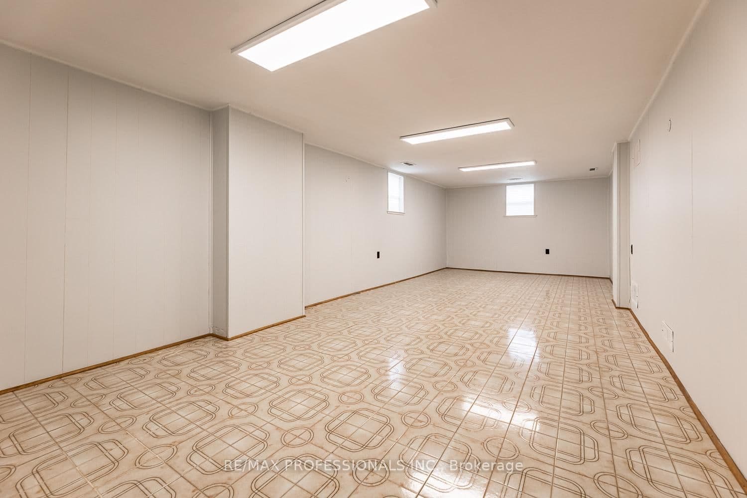 11 Stock Avenue thumbnail 26