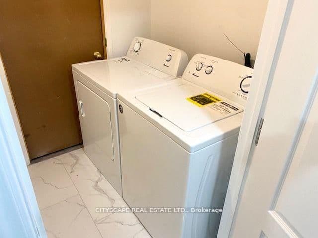 6421 Donway Drive, Unit 2B (Lower) thumbnail 16