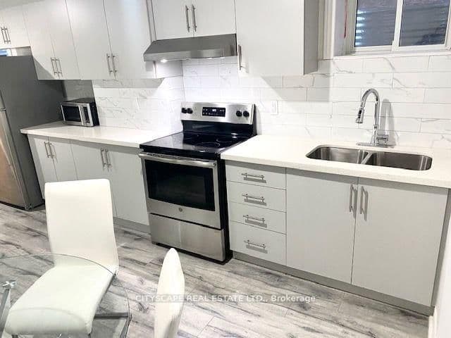 6421 Donway Drive, Unit 2B (Lower) thumbnail 4