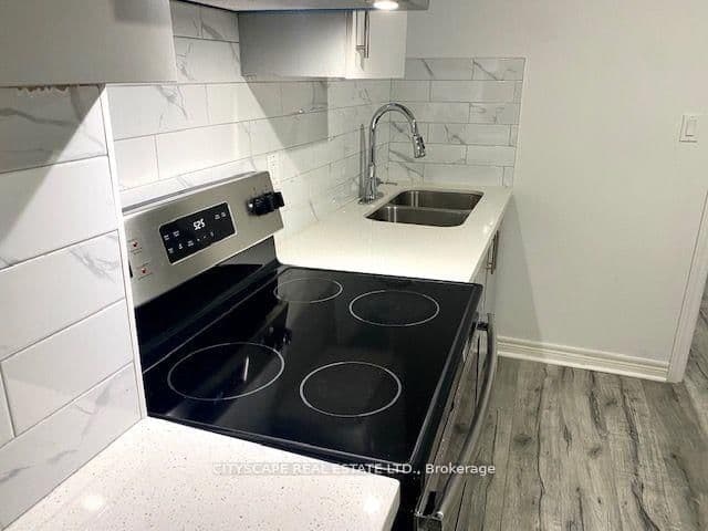 6421 Donway Drive, Unit 2B (Lower) thumbnail 5