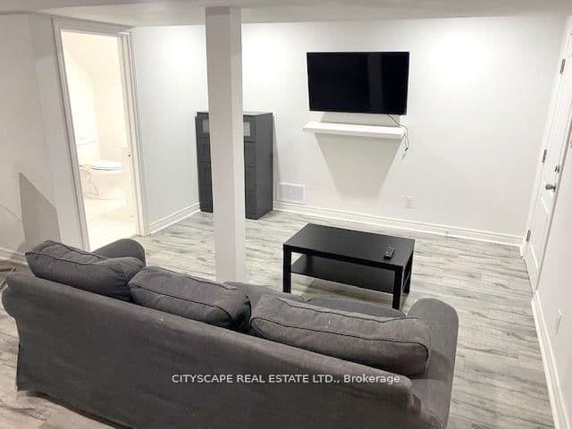 6421 Donway Drive, Unit 2B (Lower) thumbnail 8