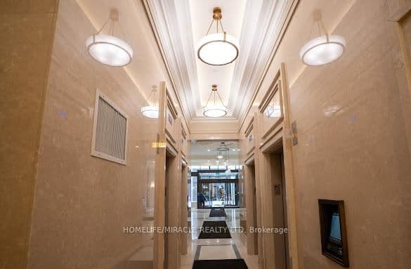 36 Elm Drive, Unit 1003 thumbnail 12