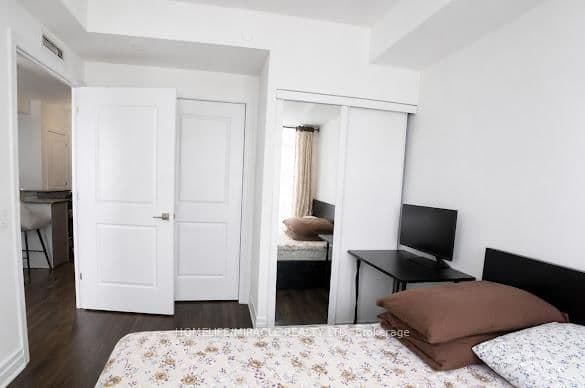 36 Elm Drive, Unit 1003 thumbnail 8