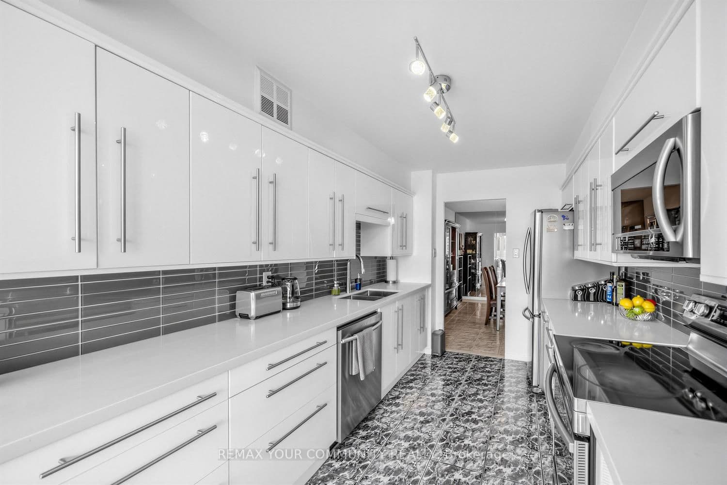 1300 Islington Avenue, Unit 1804 thumbnail 12