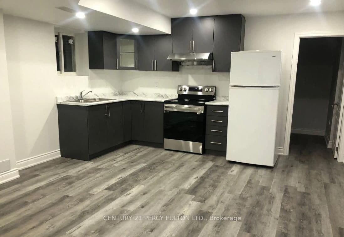 39 Little Britain Crescent, Unit Basement thumbnail 2