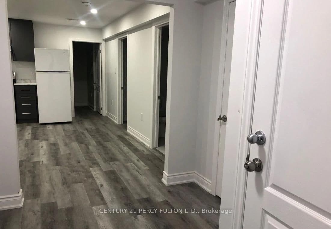 39 Little Britain Crescent, Unit Basement thumbnail 3