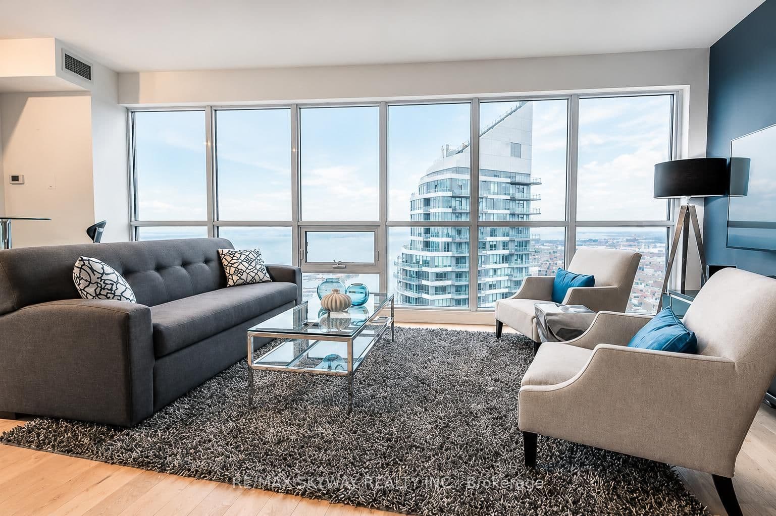 2212 Lakeshore Boulevard W, Unit Lph03 thumbnail 2