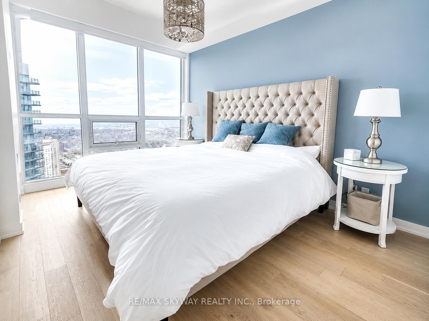 2212 Lakeshore Boulevard W, Unit Lph03 thumbnail 7