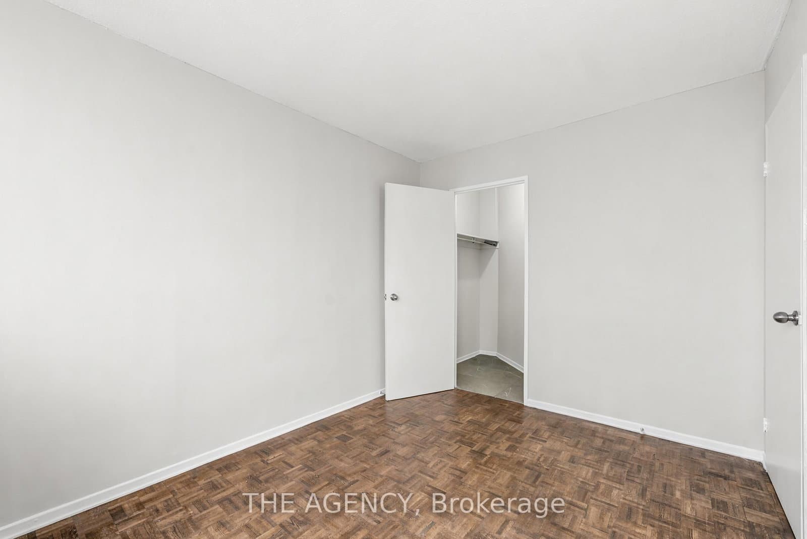 2360 Dundas Street W, Unit 1019B thumbnail 11