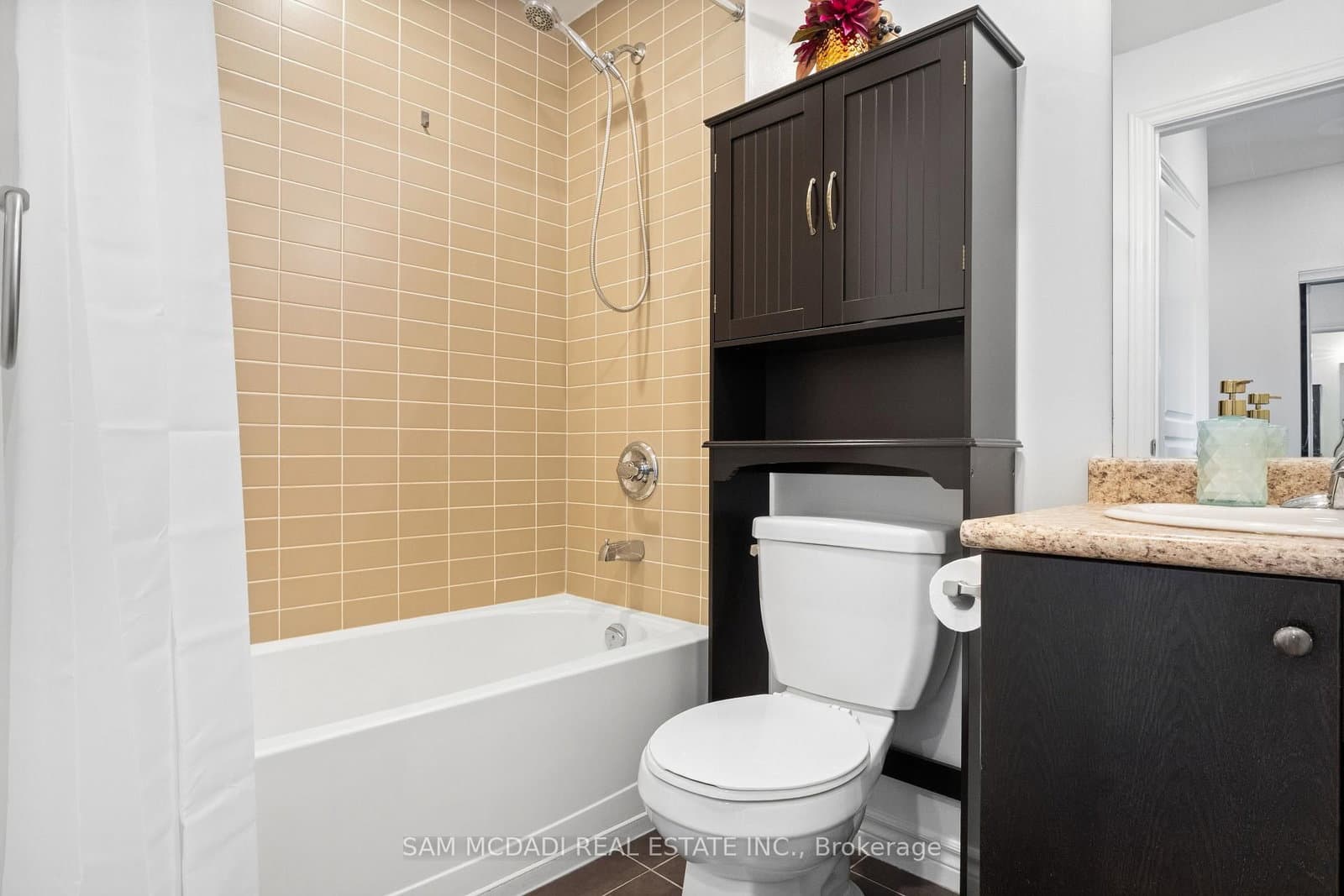 570 Lolita Gardens, Unit 332 thumbnail 10