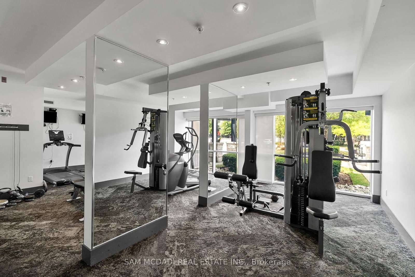 570 Lolita Gardens, Unit 332 thumbnail 18
