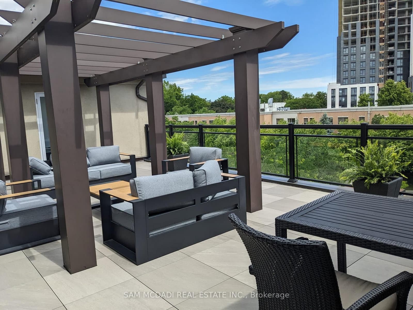 570 Lolita Gardens, Unit 332 thumbnail 19