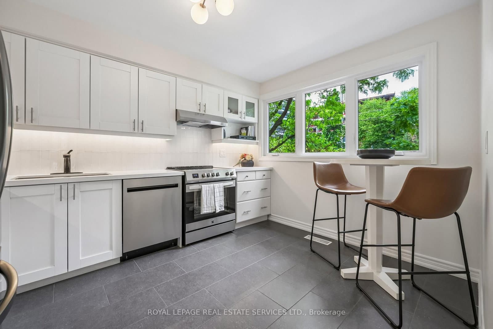 2222 Marine Drive, Unit 1 thumbnail 12
