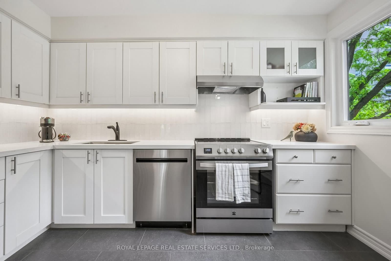 2222 Marine Drive, Unit 1 thumbnail 13