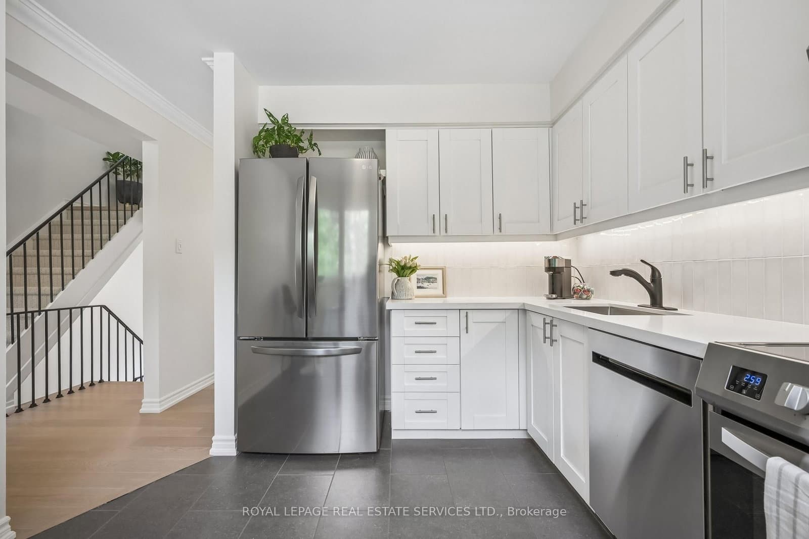 2222 Marine Drive, Unit 1 thumbnail 14