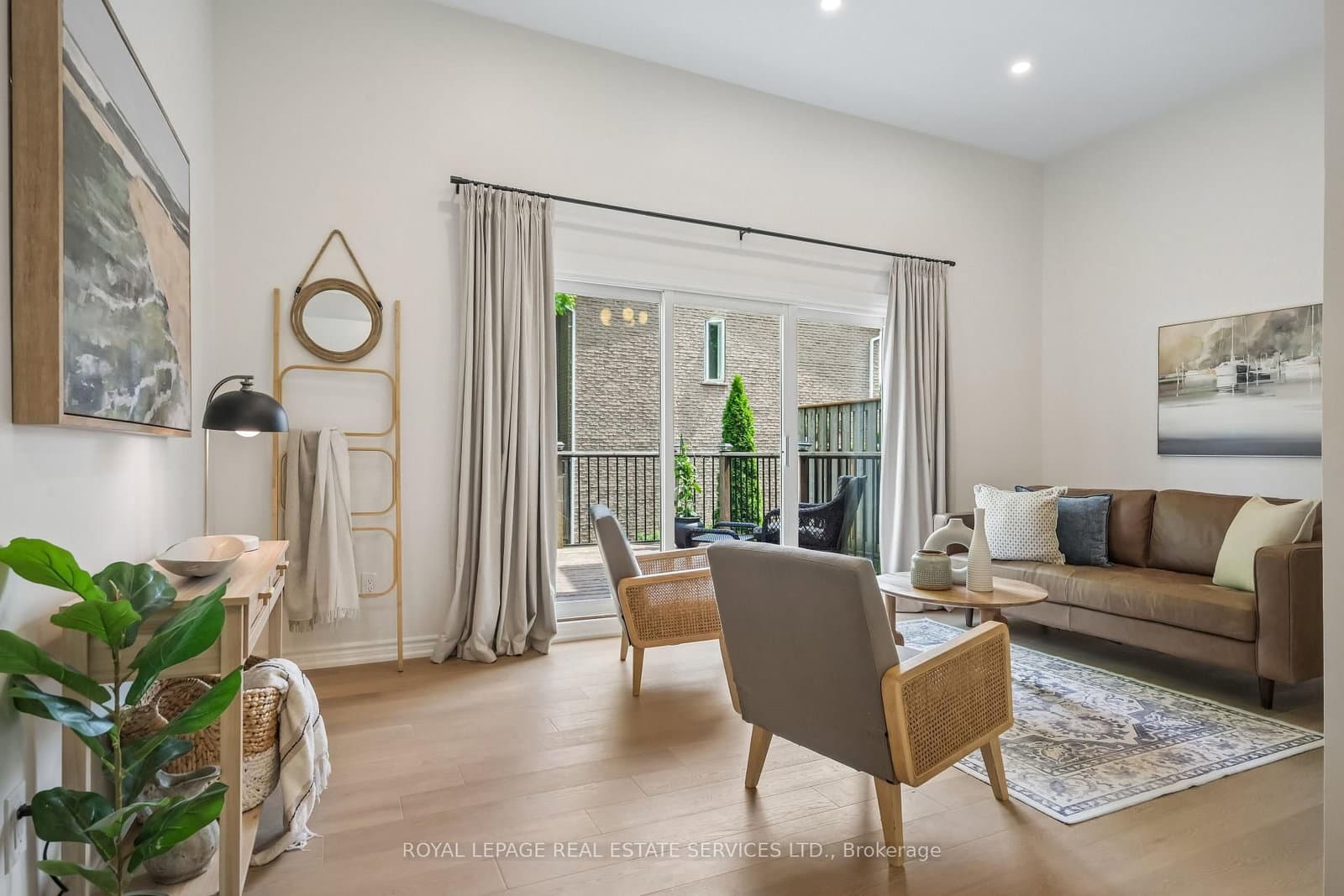 2222 Marine Drive, Unit 1 thumbnail 2