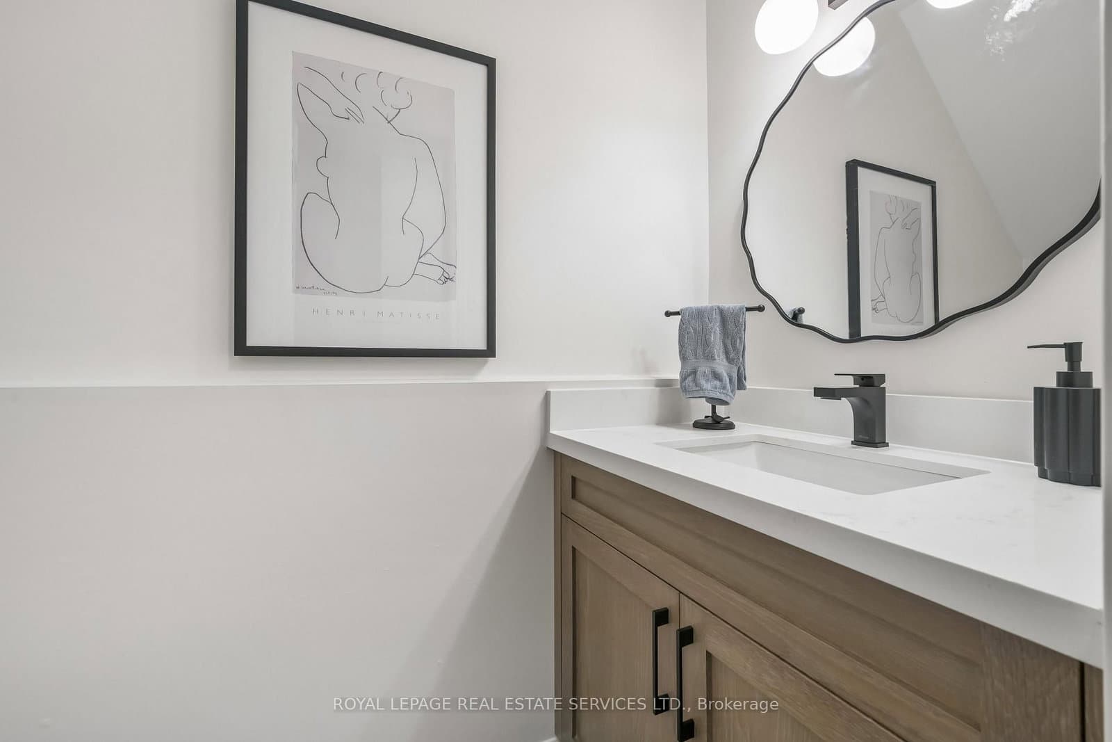 2222 Marine Drive, Unit 1 thumbnail 25