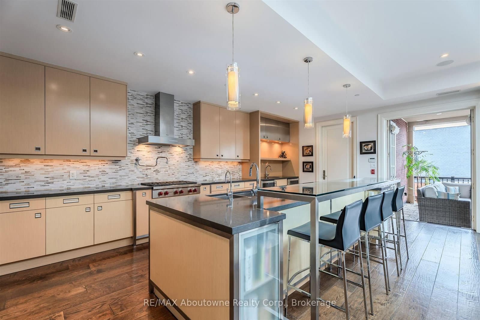 253 Church Street, Unit 402 thumbnail 10