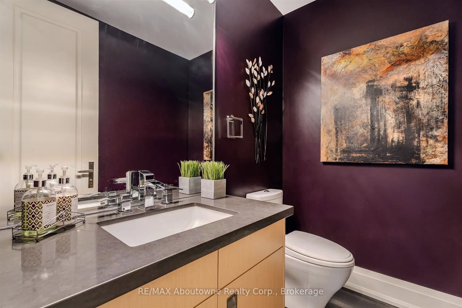 253 Church Street, Unit 402 thumbnail 16