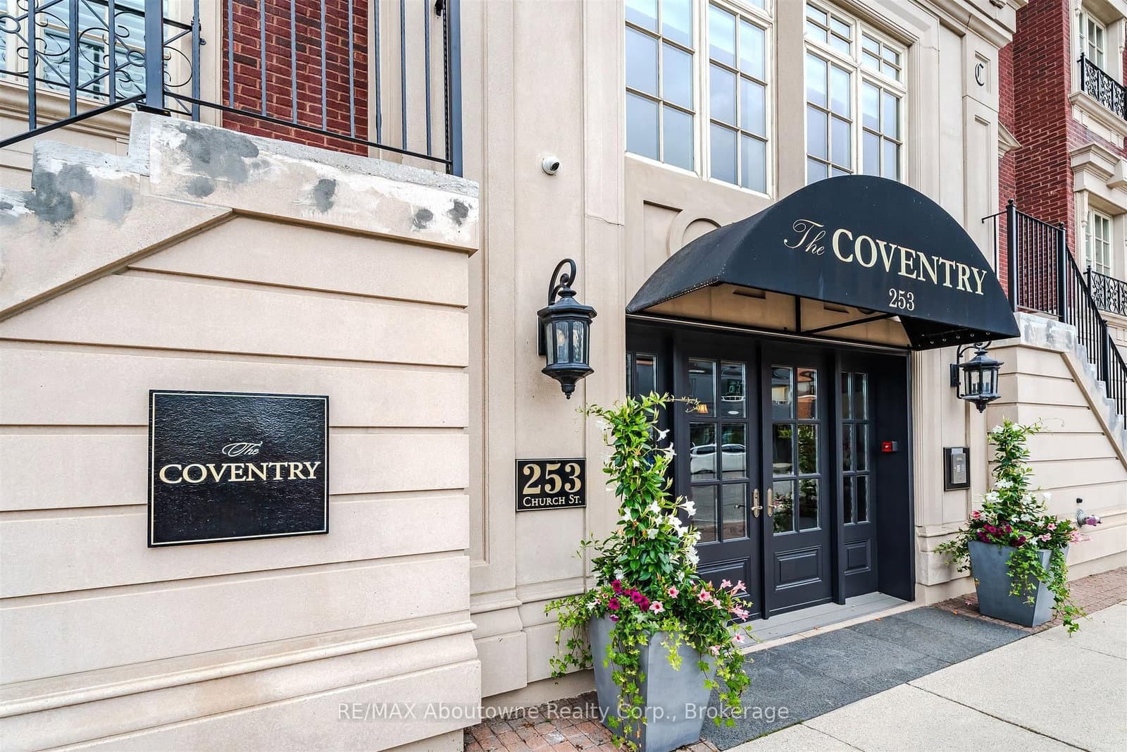 253 Church Street, Unit 402 thumbnail 2