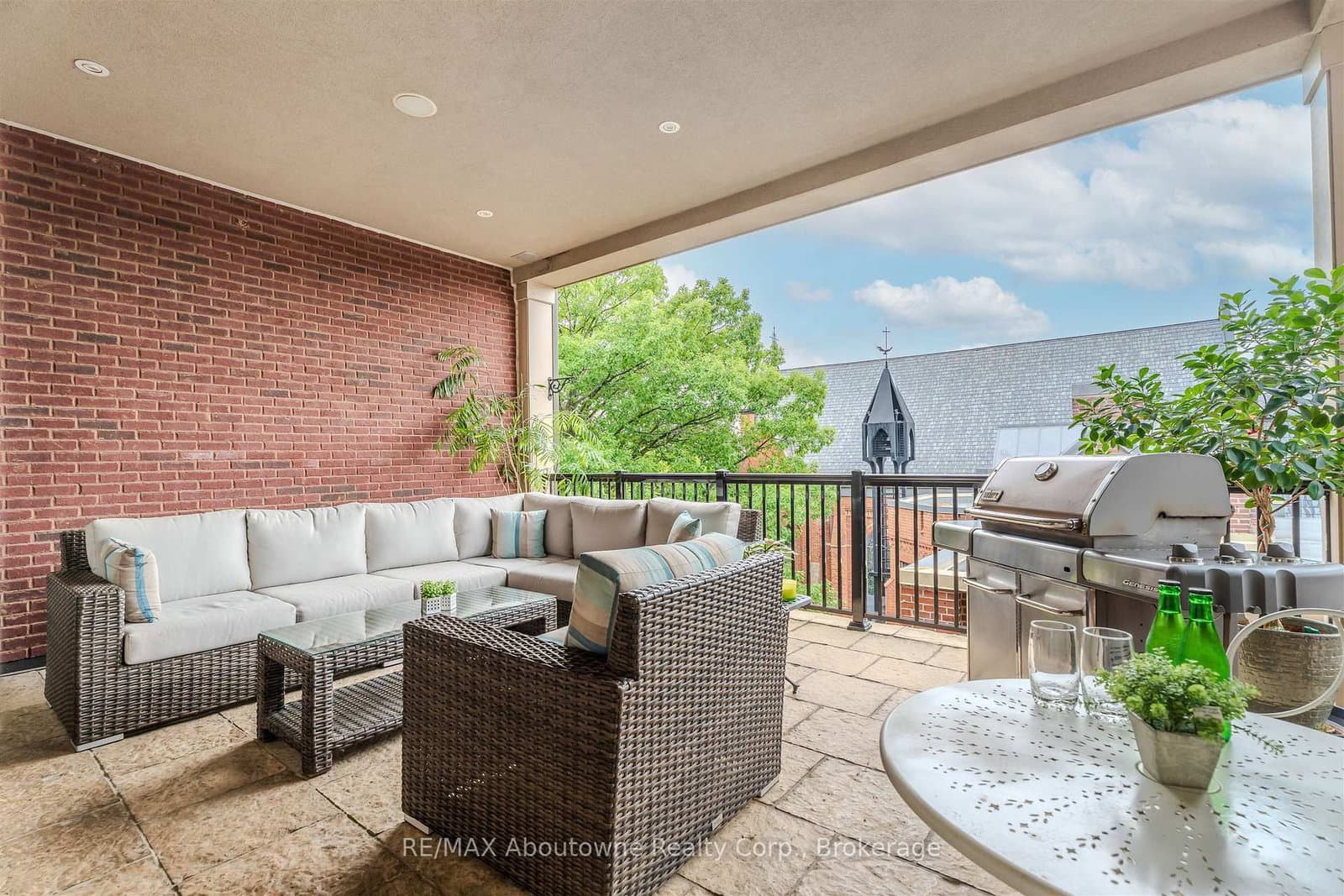 253 Church Street, Unit 402 thumbnail 24