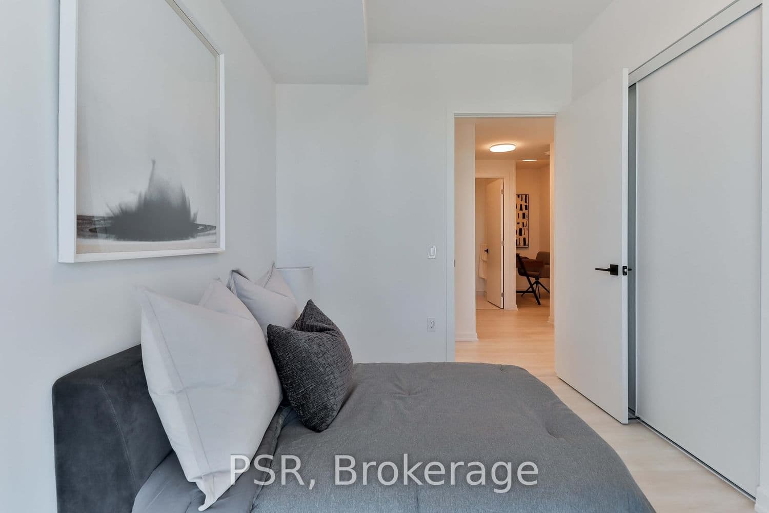 1285 Dupont Street, Unit 1510 thumbnail 12