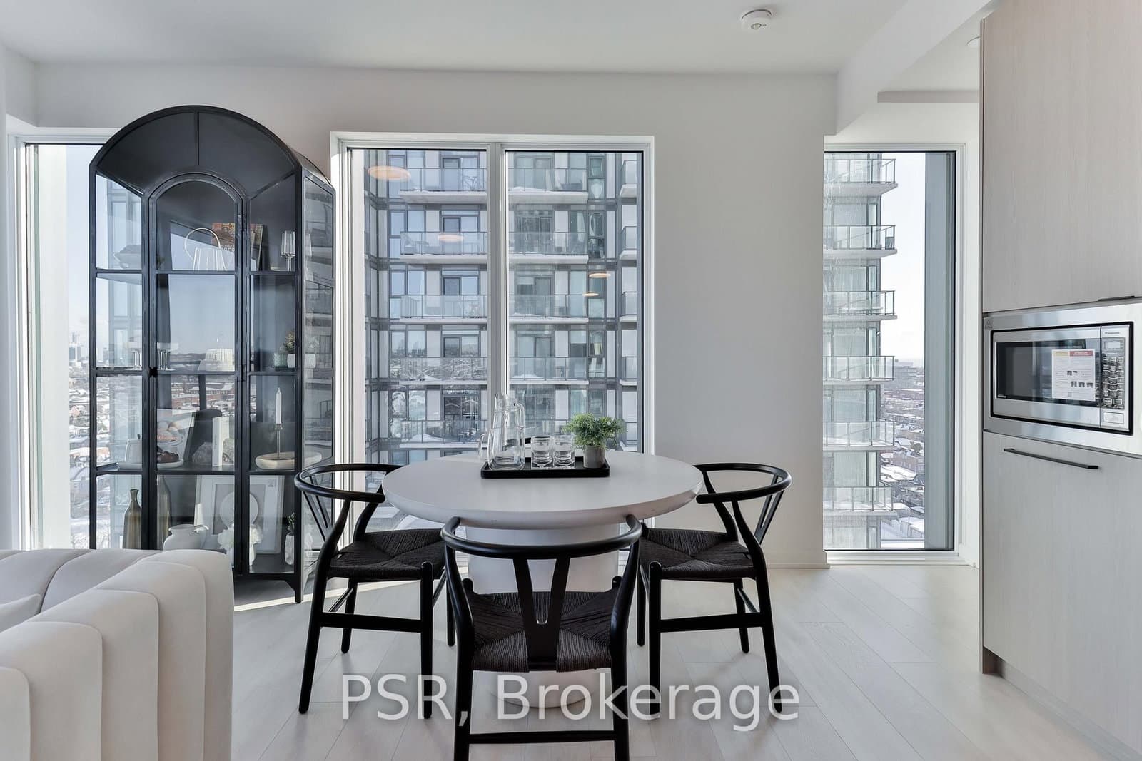 1285 Dupont Street, Unit 1510 thumbnail 18