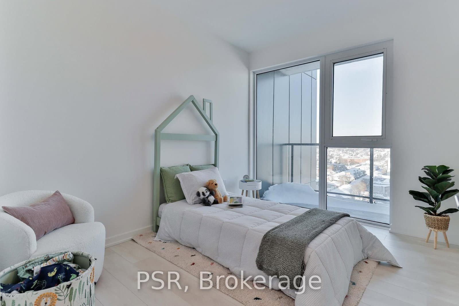 1285 Dupont Street, Unit 1510 thumbnail 8