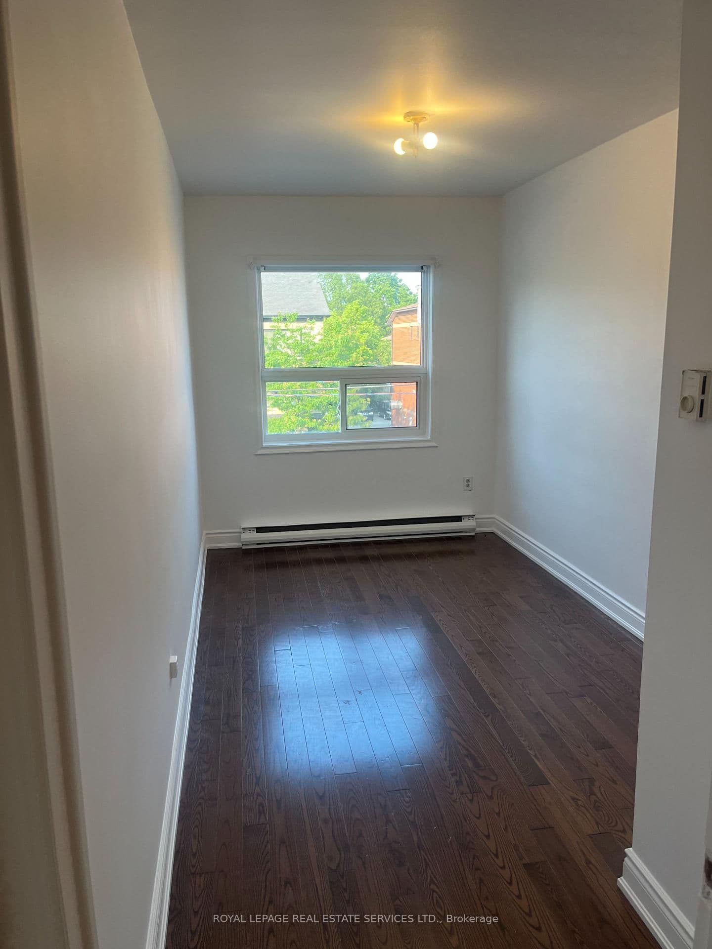 604-606 Marlee Avenue thumbnail 7