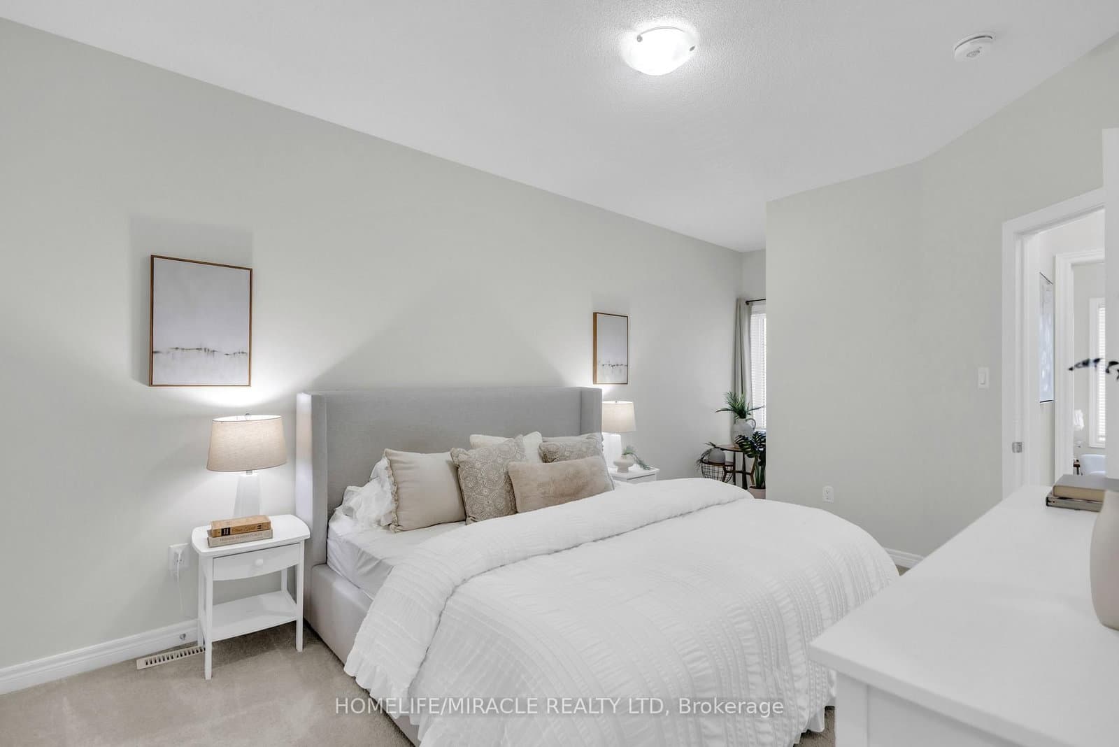 7 Haymarket Drive thumbnail 17