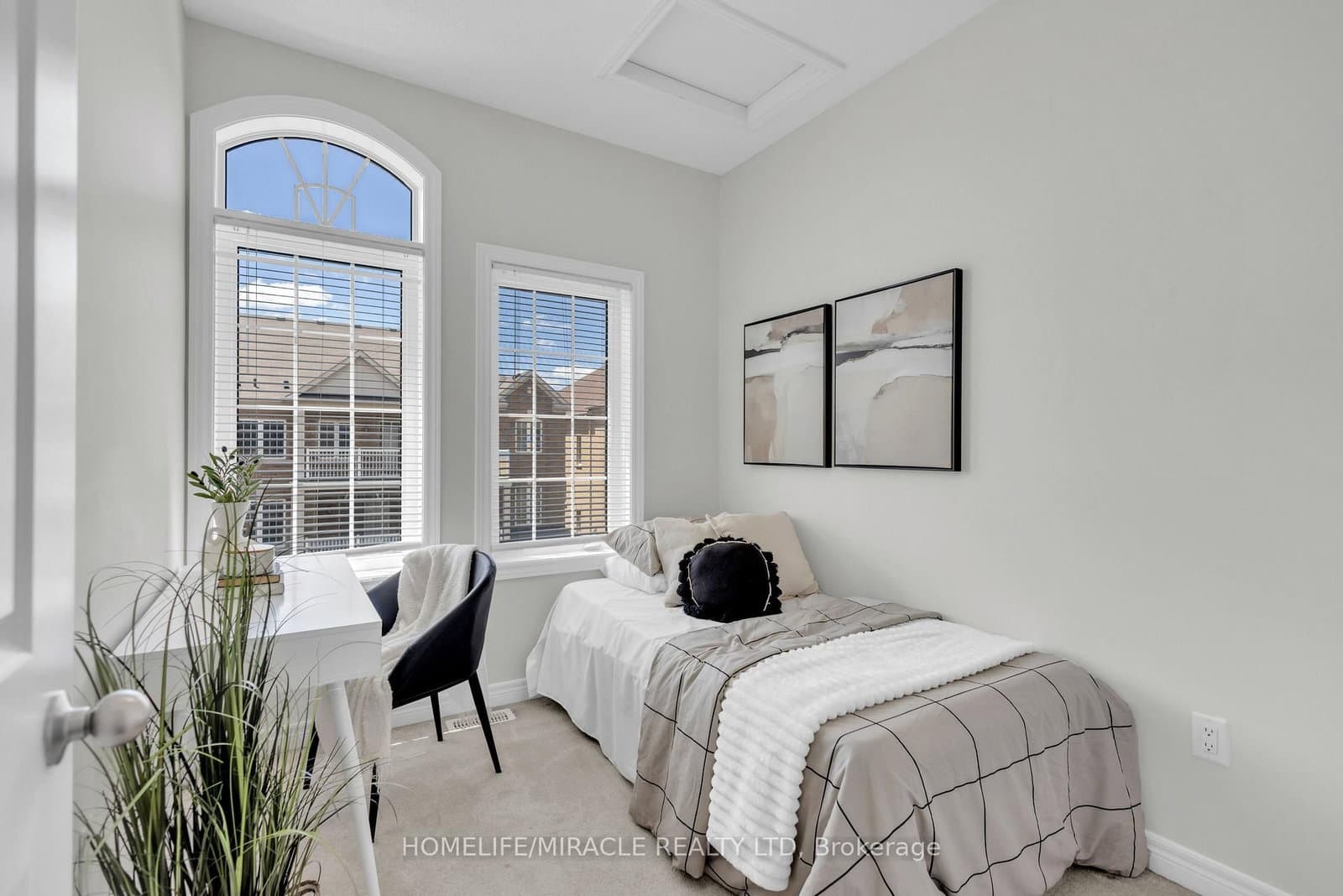7 Haymarket Drive thumbnail 20