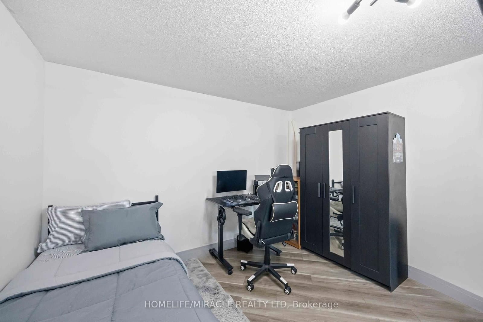 5 Rowntree Road, Unit 405 thumbnail 25