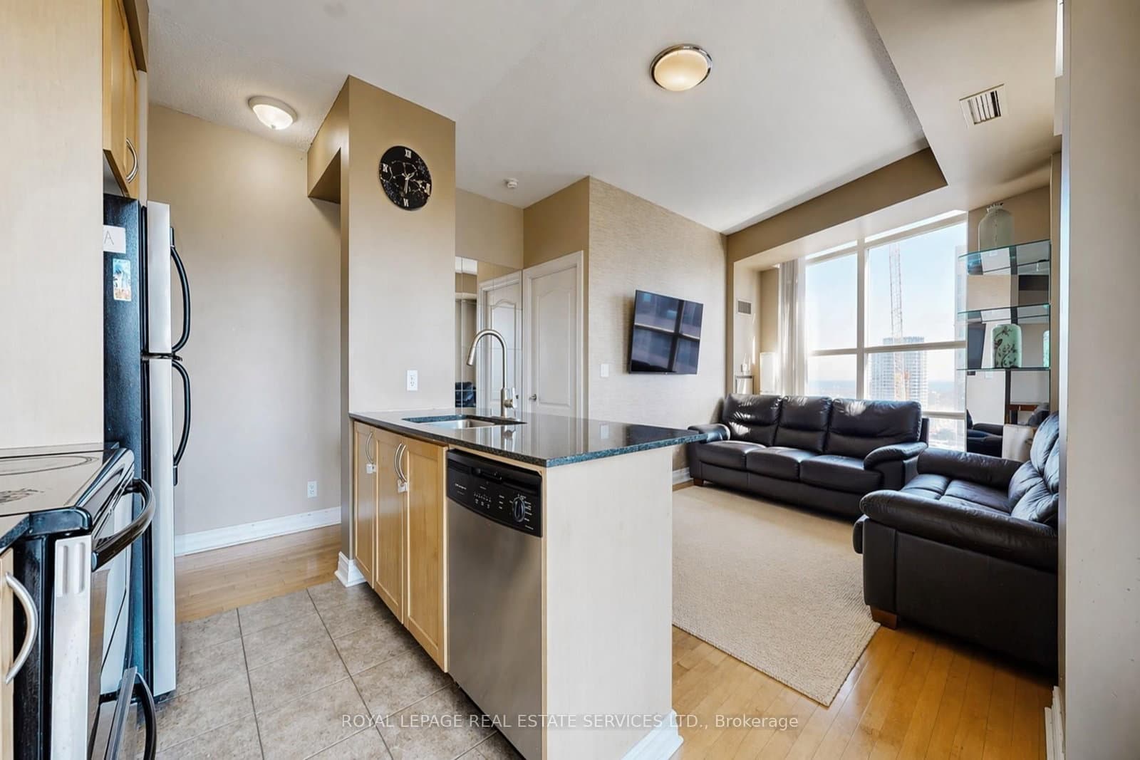 1 Elm Drive W, Unit 2505 thumbnail 13