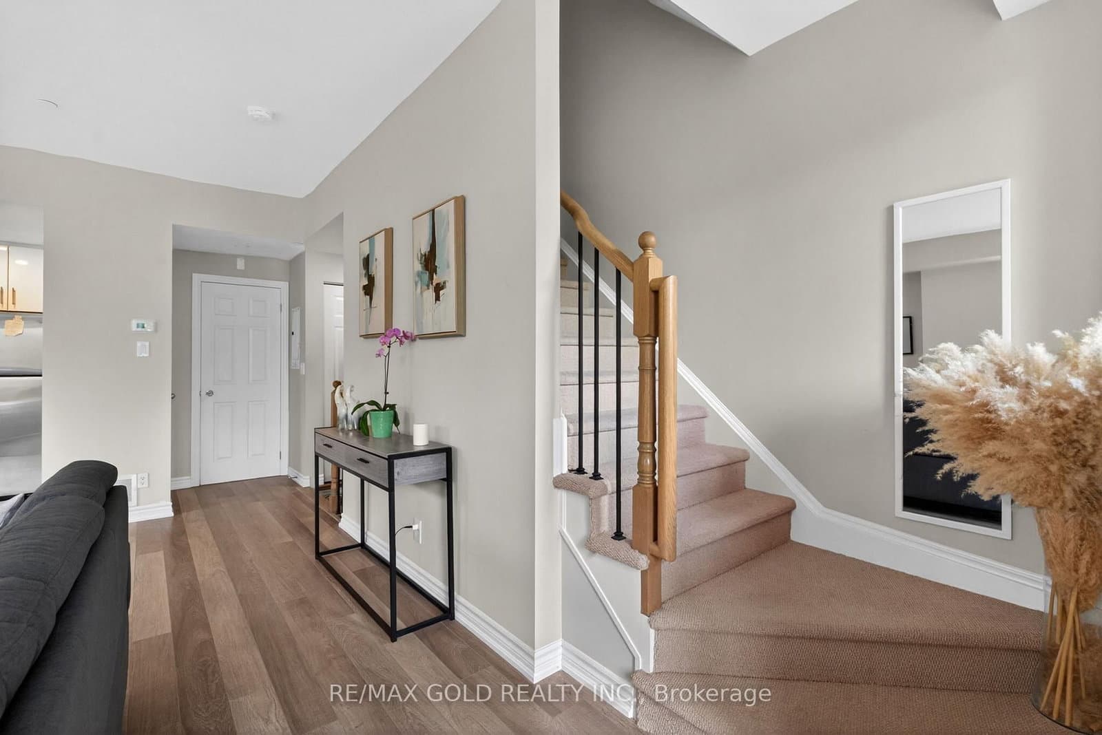 30 Carnation Avenue, Unit 92 thumbnail 24