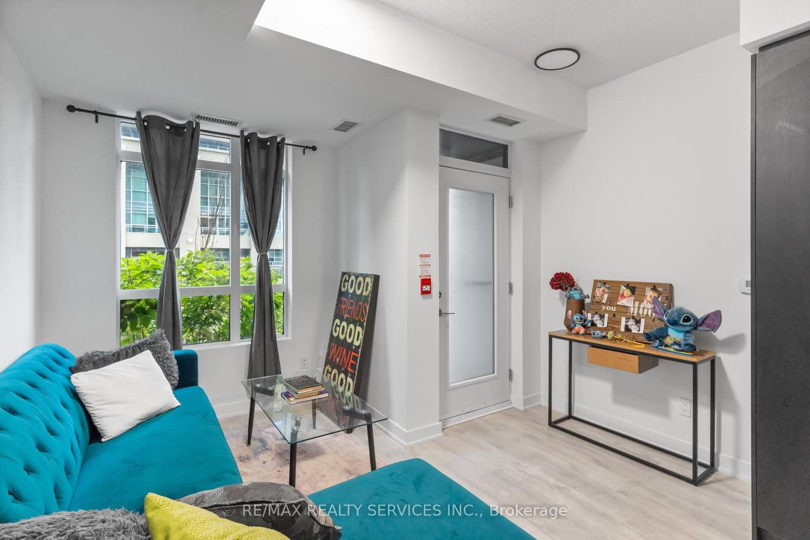 251 Manitoba Street, Unit 115 thumbnail 13
