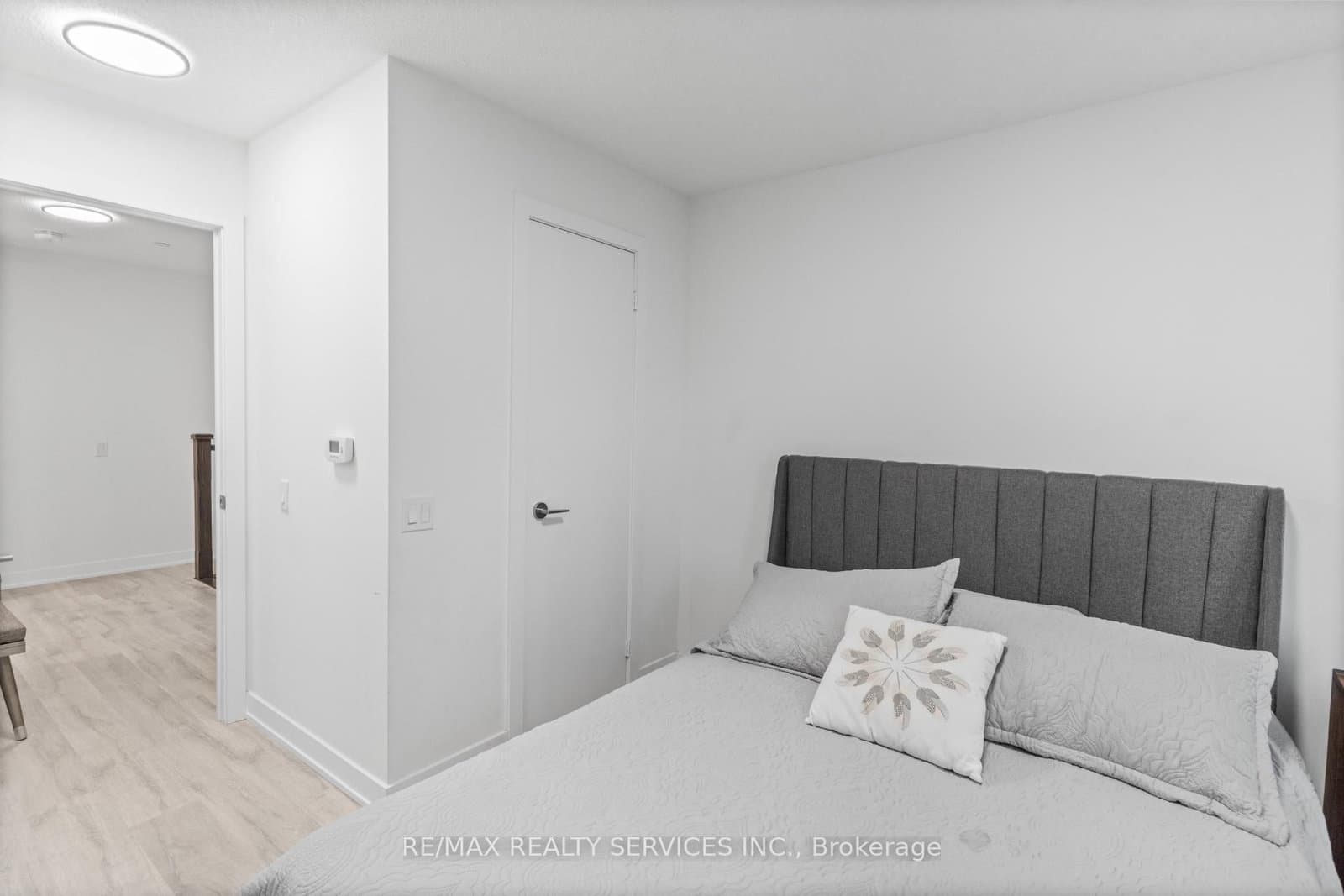251 Manitoba Street, Unit 115 thumbnail 17