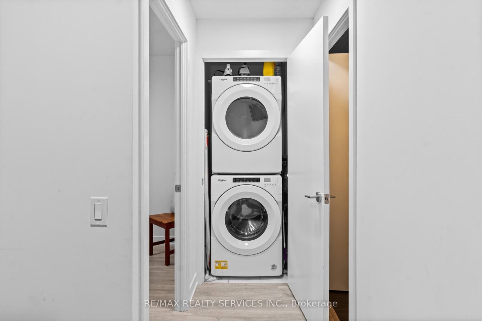 251 Manitoba Street, Unit 115 thumbnail 25