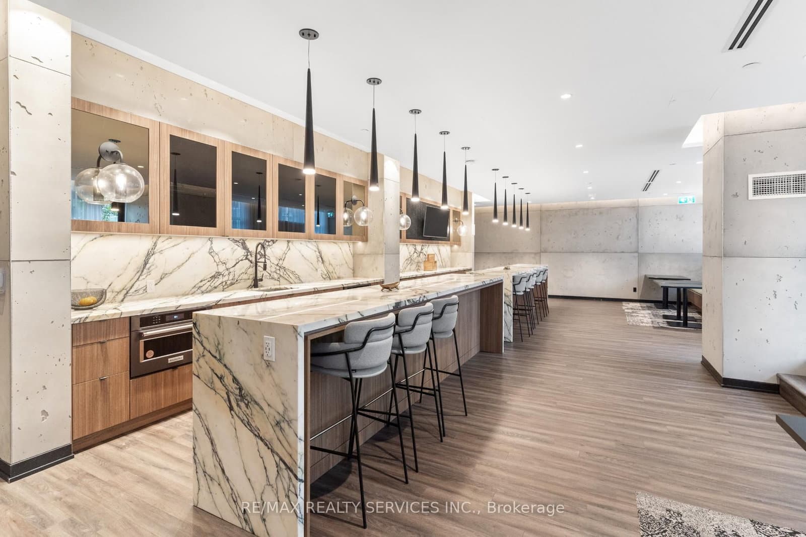 251 Manitoba Street, Unit 115 thumbnail 35