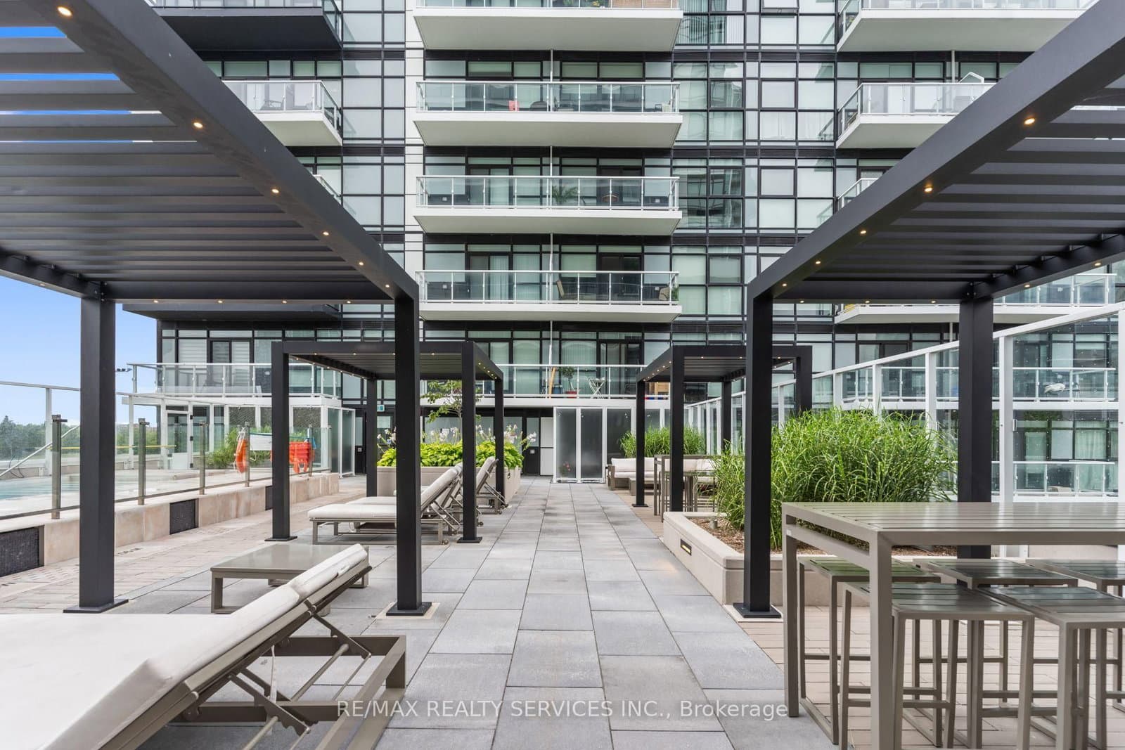 251 Manitoba Street, Unit 115 thumbnail 37