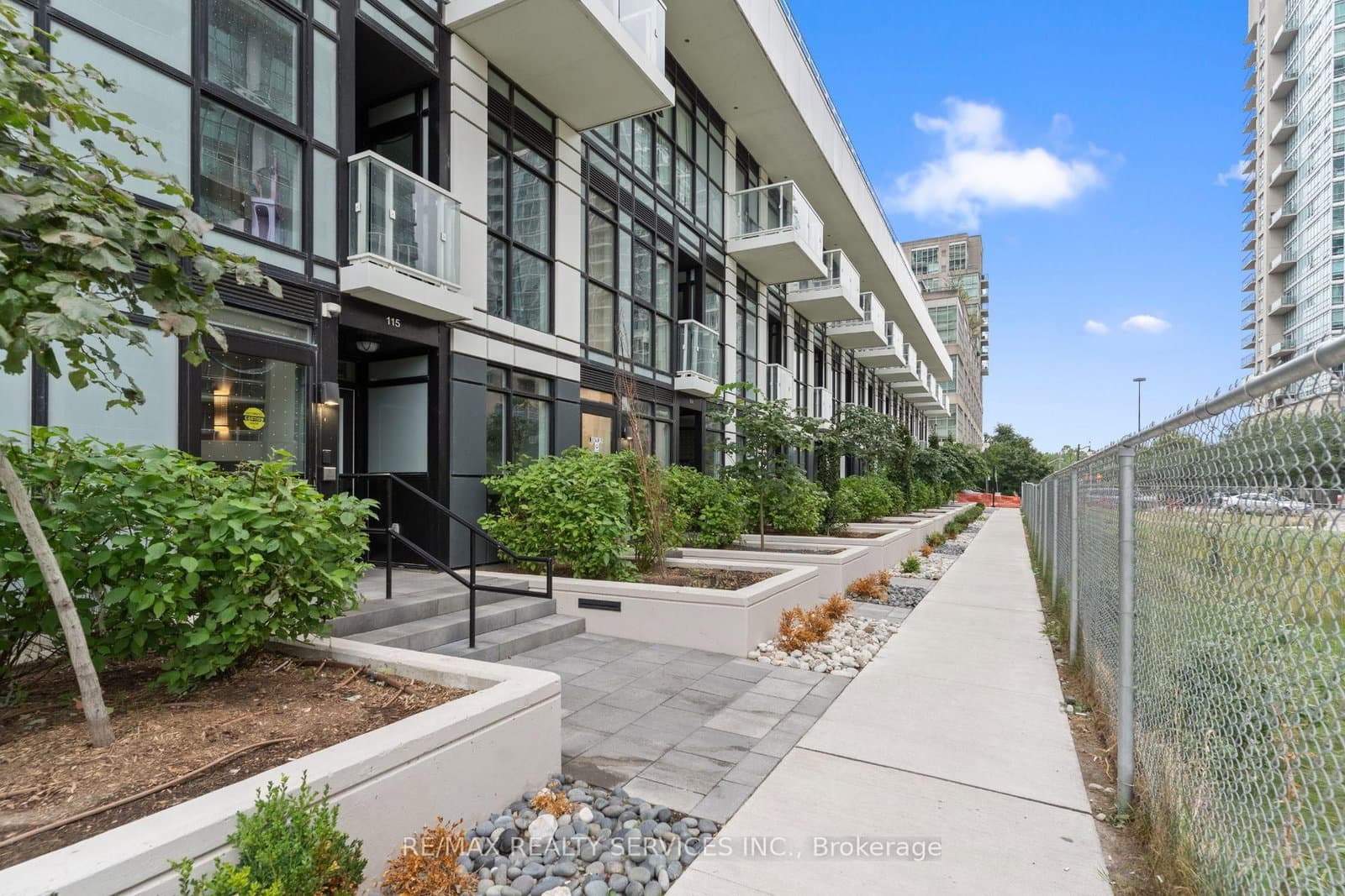 251 Manitoba Street, Unit 115 thumbnail 40
