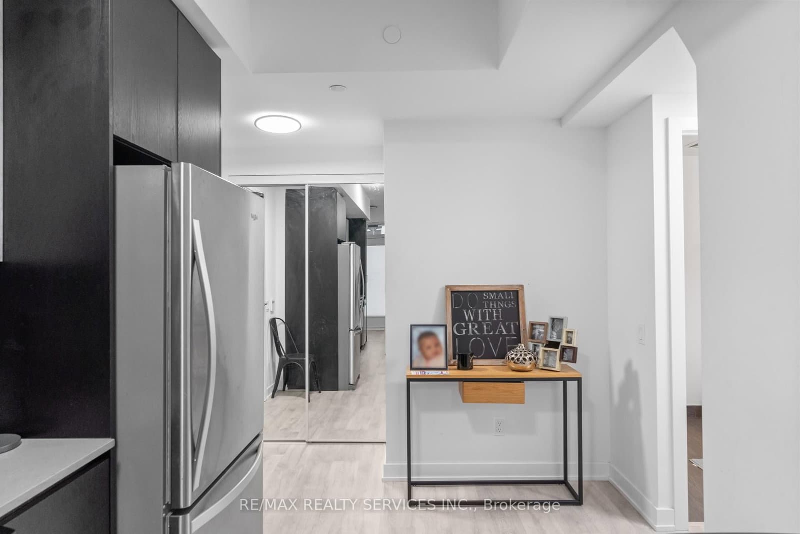 251 Manitoba Street, Unit 115 thumbnail 6