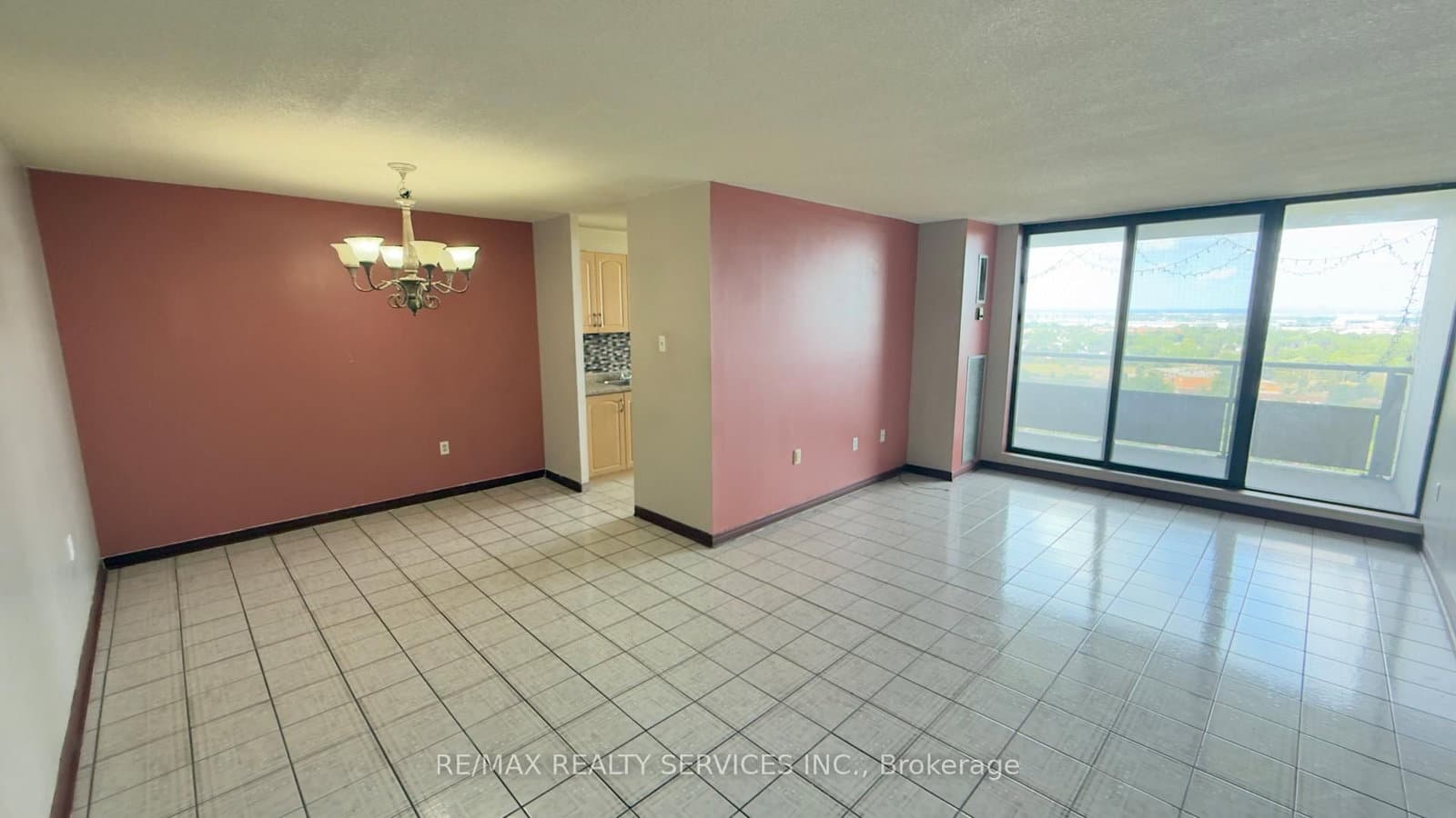 4 Kings Cross Road, Unit 1807 thumbnail 14